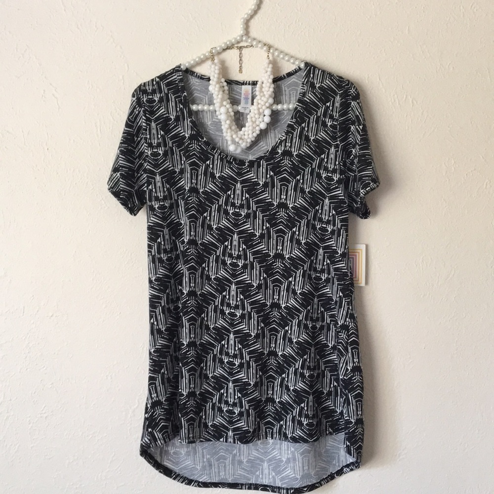 Lularoe Classic Tee
